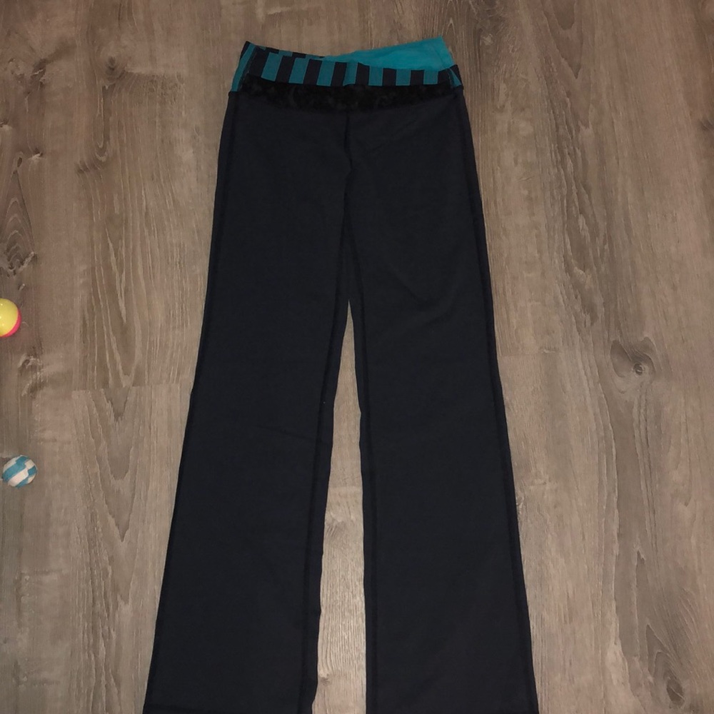 LULU Lemon yoga pants